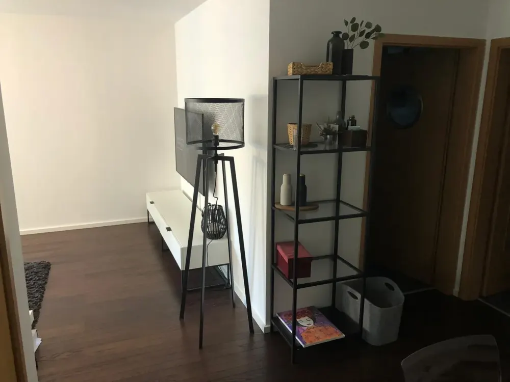 Gepflegte 2 Zimmer-Wohnung mit Terrasse, Einbauküche und Tiefgaragenstellplatz in Filderstadt