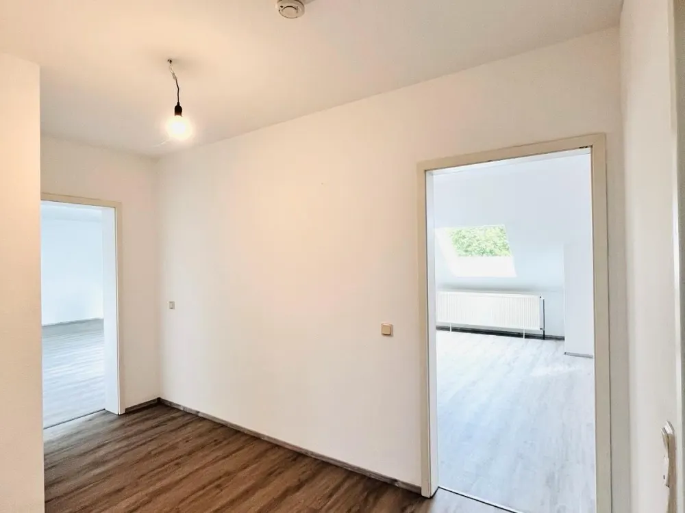 renovierte 3 ZKB inkl. EBK, Loggia und Stellplatz in SLS Fraul.