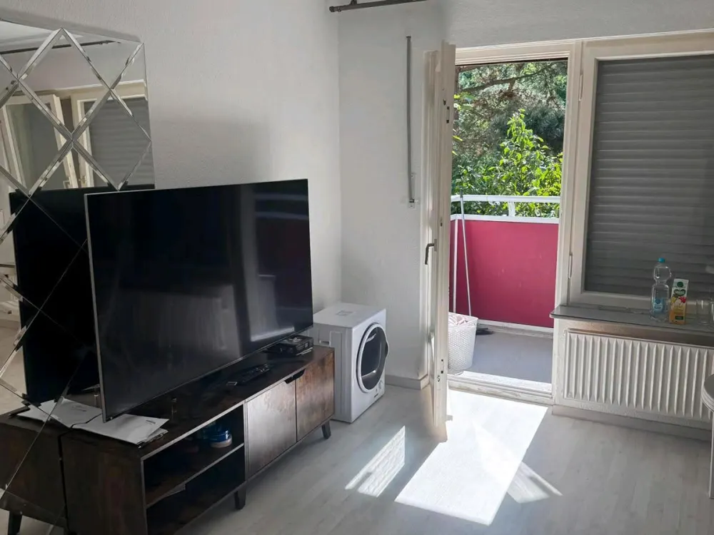 2 Zimmerwohnung Untermieter 1 Anmeldung. Später Nachmieter gesuch