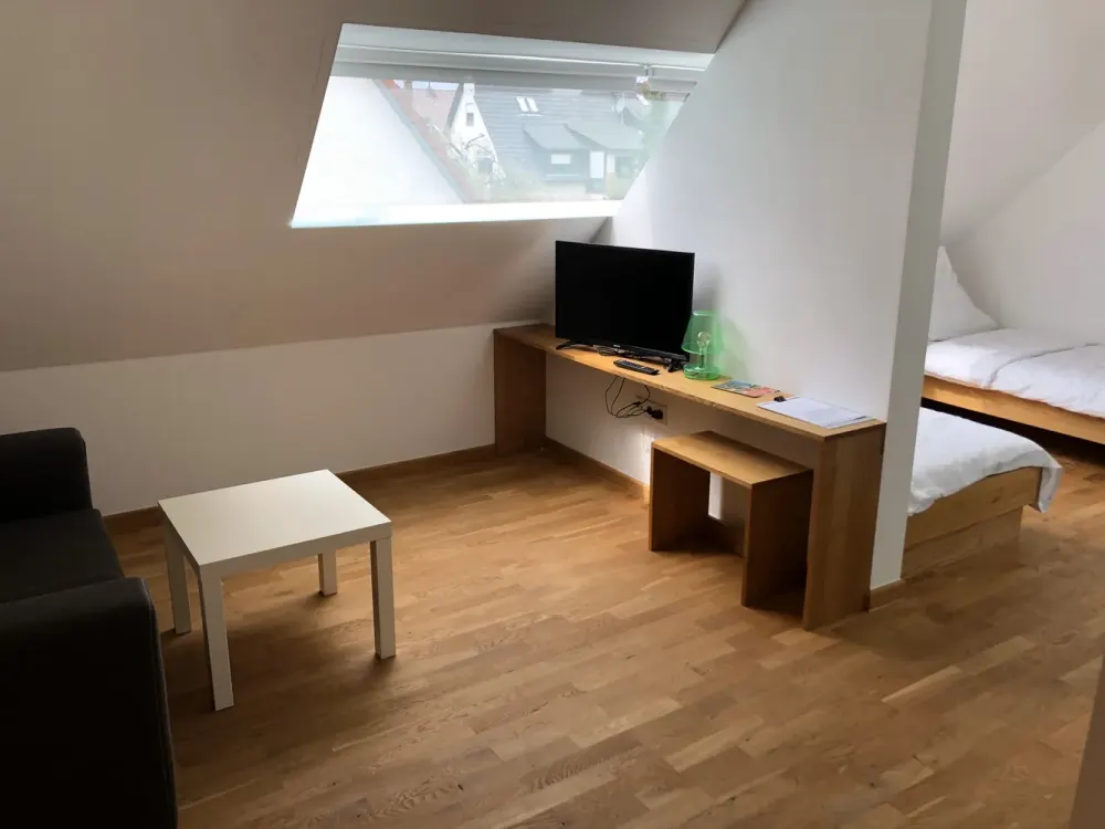 Studio Direkt an der S-Bahn Station Filderstadt Bernhausen