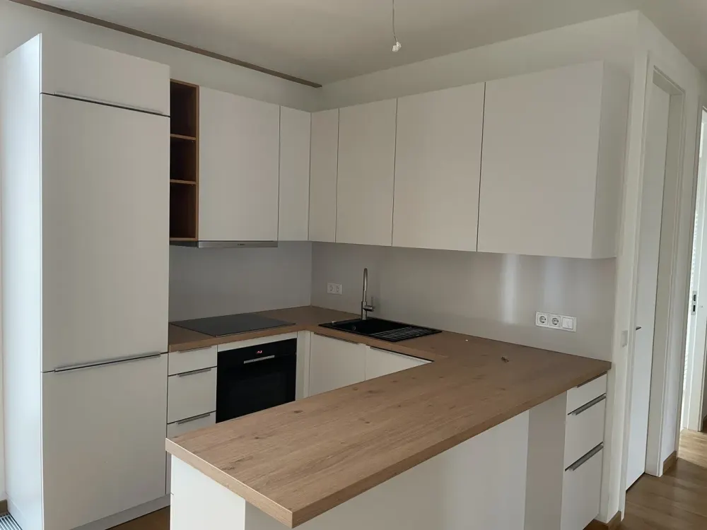 ***Schönes Penthouse Apartment nahe Breitscheidplatz***