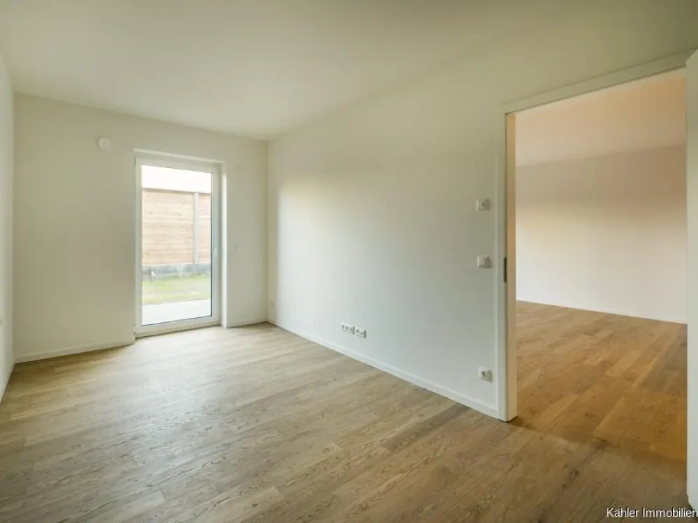 Your New Home in Old Age - Modern Senior Apartment in Bönningstedt with Johanniter Service