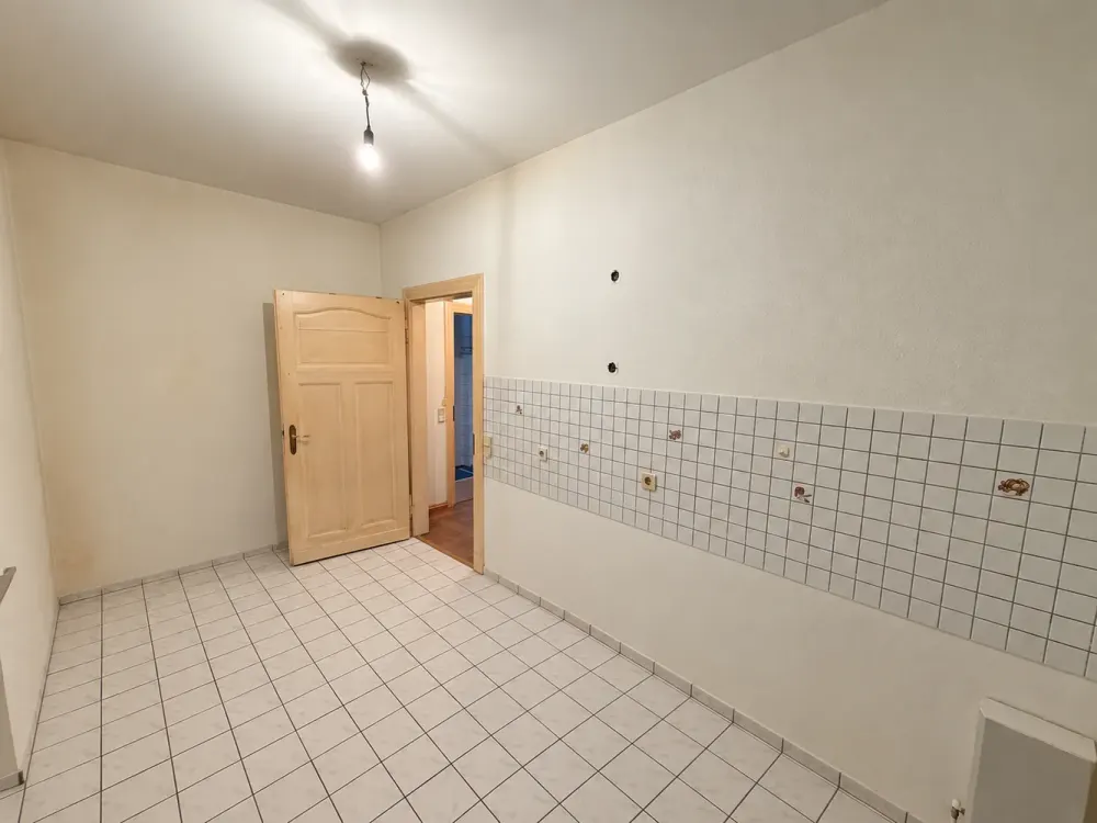 Wohnen mit Charakter: Einzimmerwohnung im historischen Altbau