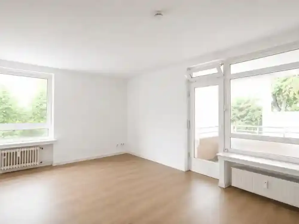 Ab sofort!! Attraktive 69 m² Erdgeschosswohnung mit Balkon und Stellplatz