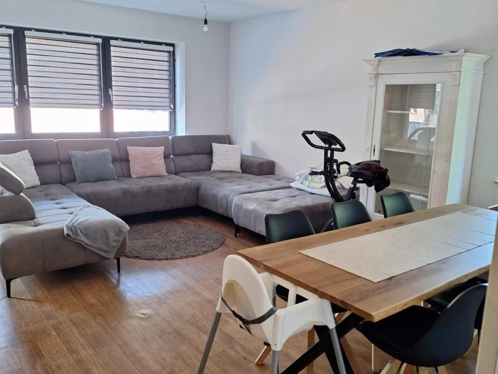 Wohnung 4 Zimmer in Kleinenbroich
