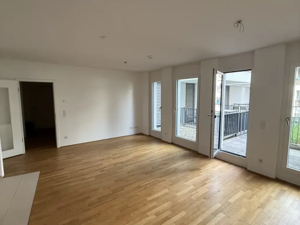 wunderschöne 2 Zimmer Wohnung mit Balkon