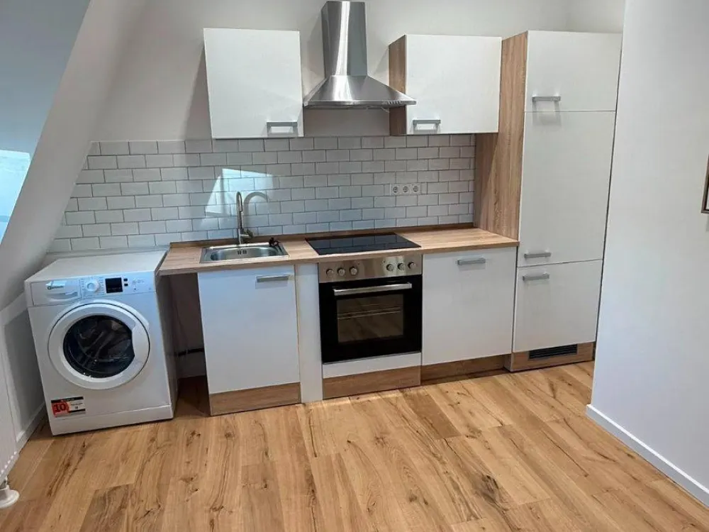 NEU! Stilvoll saniertes & möbliertes Apartment im Herzen von Fran