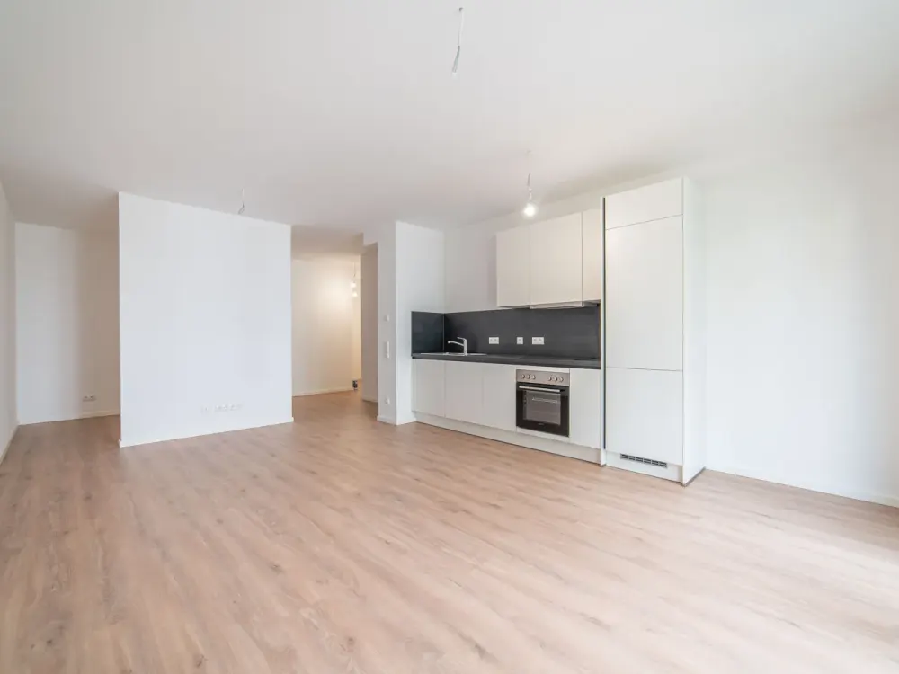 Bright Studio Apartment in the Courtyard Building Apt 211