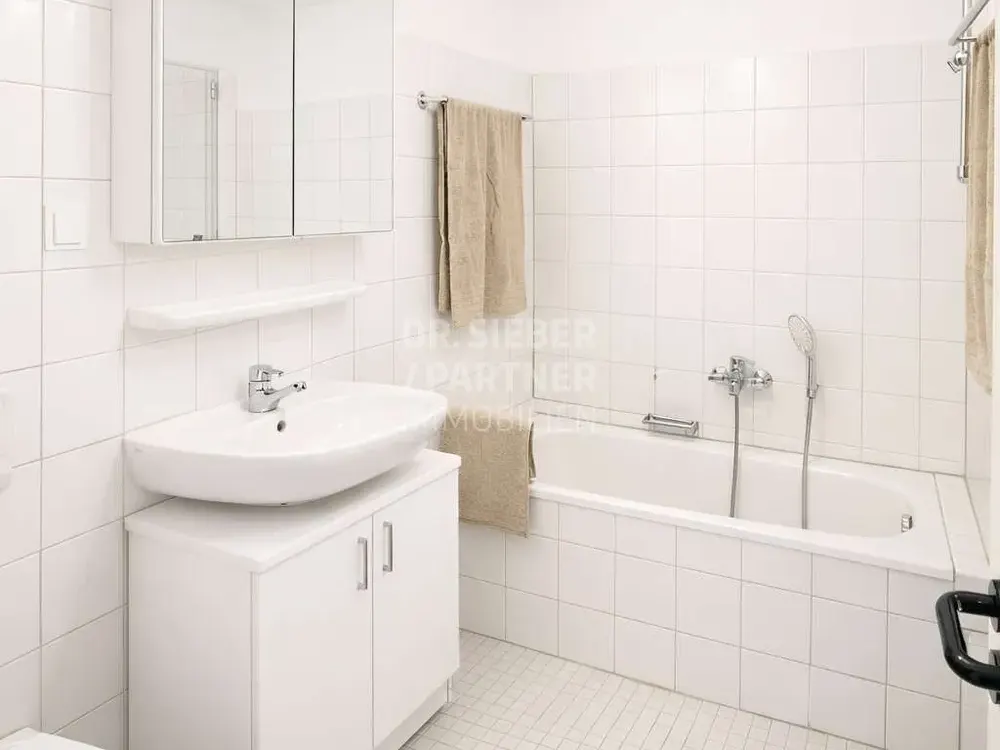 Spacious Studio Apartment in Beucha Seeks New Tenant