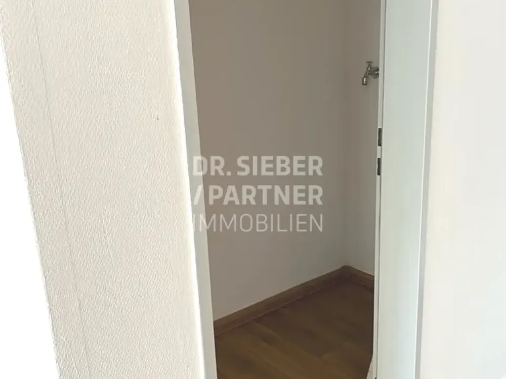 Spacious Studio Apartment in Beucha Seeks New Tenant