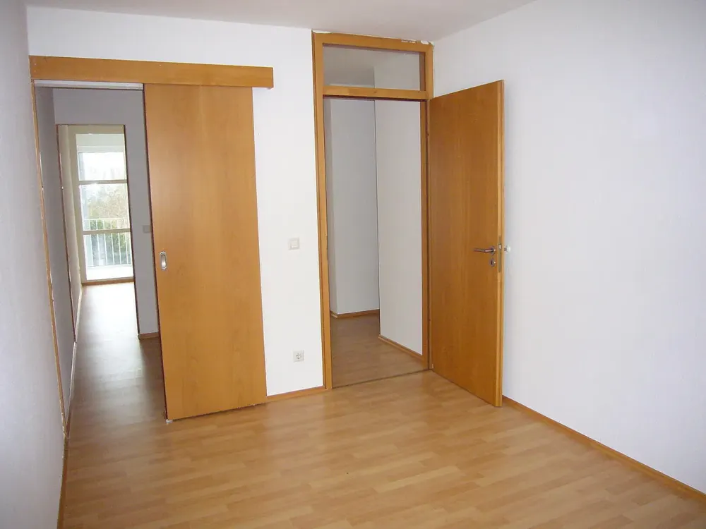 Attraktive Familienwohnung mit Wintergarten, EBK und, Kfz-Stellplatz