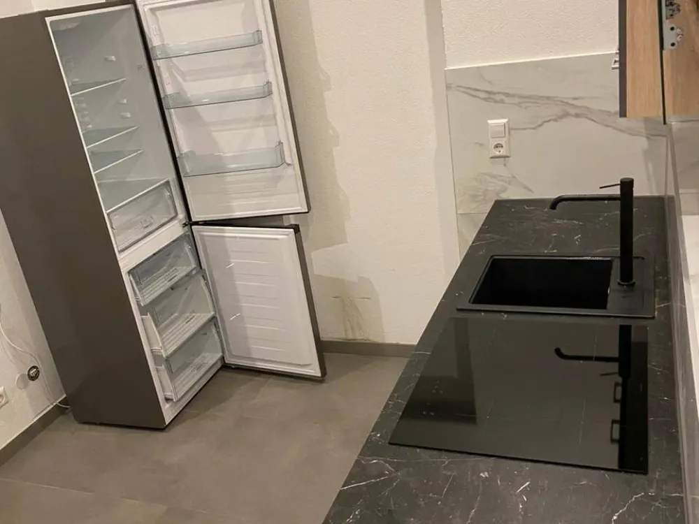 Neuwertige 3-Zimmer Wohnung mit hohen Decken, elektrischen Rolläden, neue Fenstern in S Möhringen