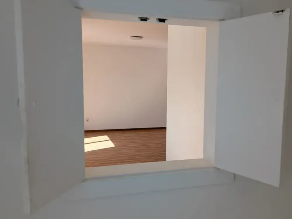 Schöne helle 4 Zimmer Wohnung über 2 Ebenen
