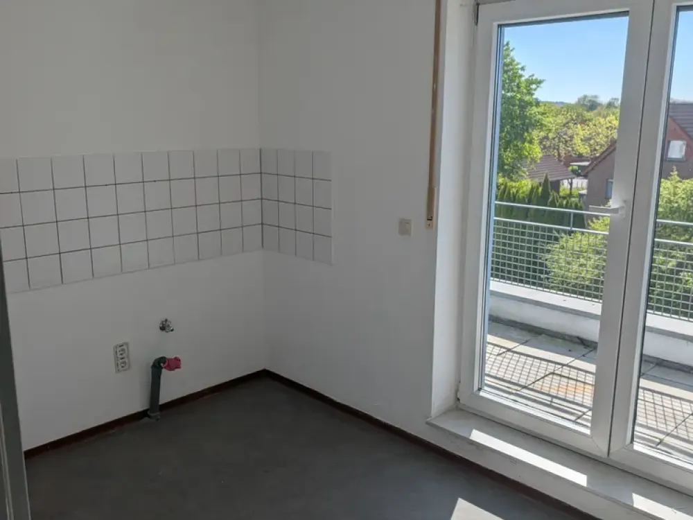 Schöne helle 4 Zimmer Wohnung über 2 Ebenen