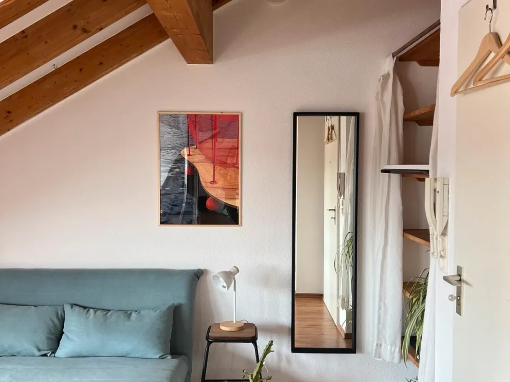 Lichtdurchflutete Wohnung, voll ausgestattet, Düsseldorf Zentrum