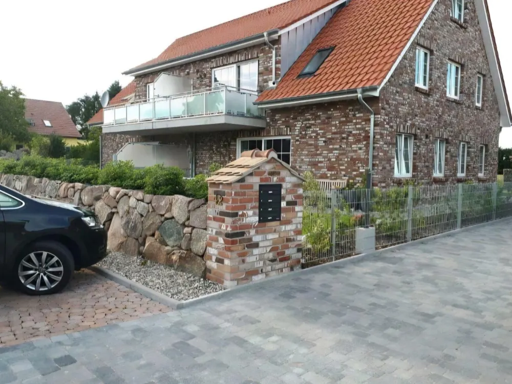Beautiful Country House Apartment, 4 Rooms, Full Bath, Kitchen, Balcony, Garden