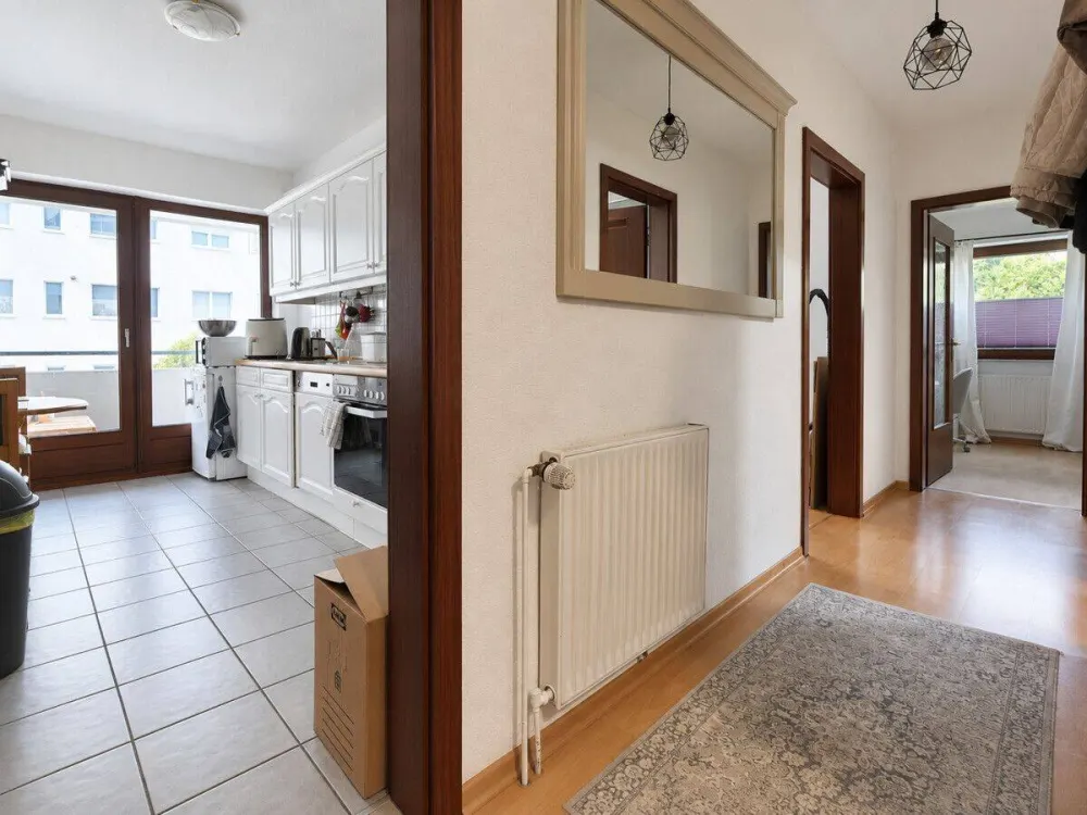 2-Zimmer-Wohnung mit Loggia in Laufnähe zum Knoops Park