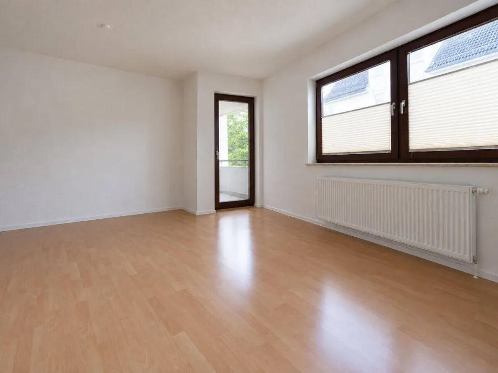 2-Zimmer-Wohnung mit Loggia in Laufnähe zum Knoops Park