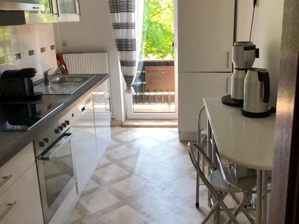 Gepflegte 3-Zimmer-Altbauwohnung mit Balkon in Bremen-Hastedt