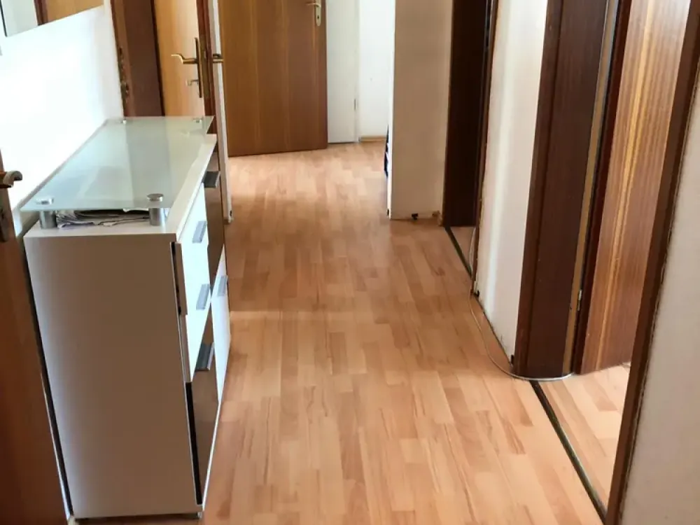 Gepflegte 3-Zimmer-Altbauwohnung mit Balkon in Bremen-Hastedt
