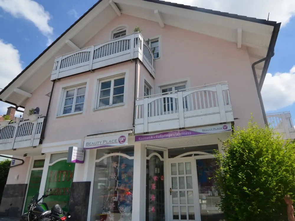 Schöne helle 1-Zimmer-Wohnung 39 m² mit Blick ins Grüne!