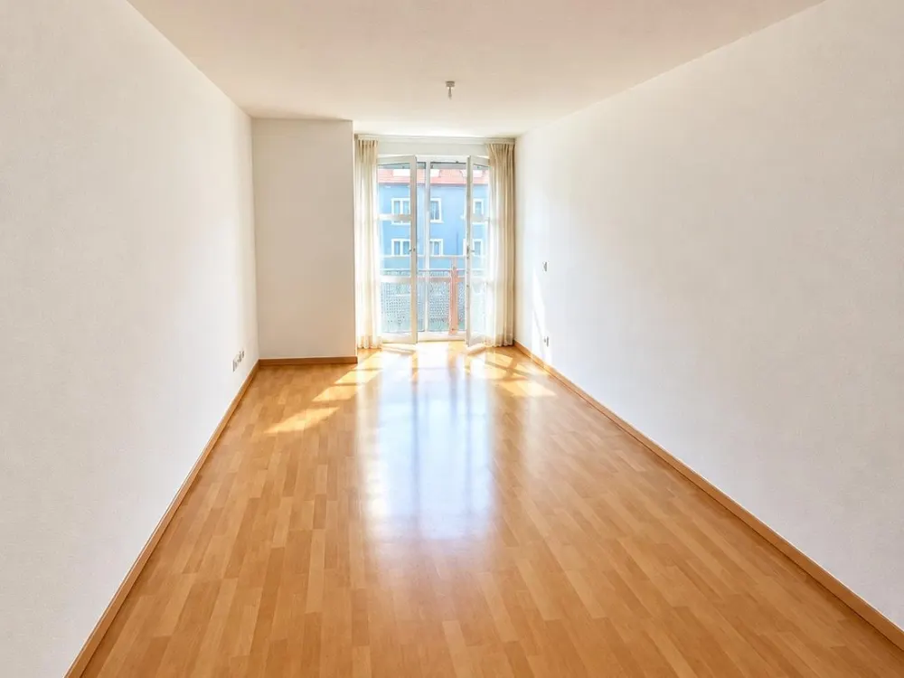 Helle 2-Zimmer-Wohnung mit TG-Stellplatz, am Weißensee
