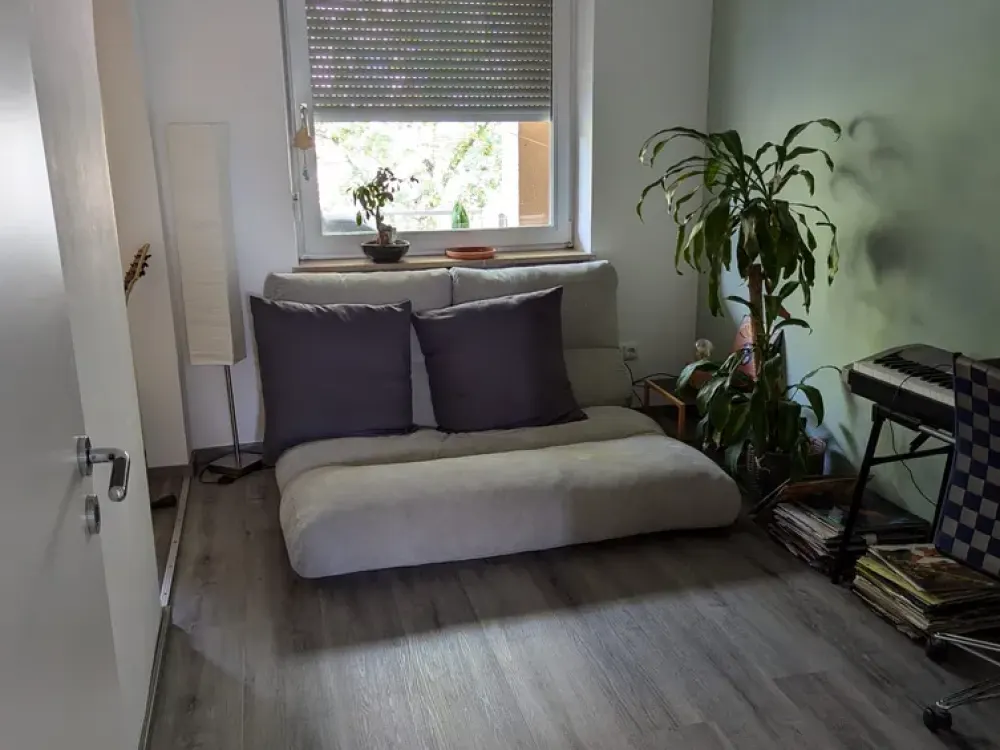 Family-Friendly Home with Excellent Connections, Playgrounds, Forest & U6 Nearby (Limited 3 Years)