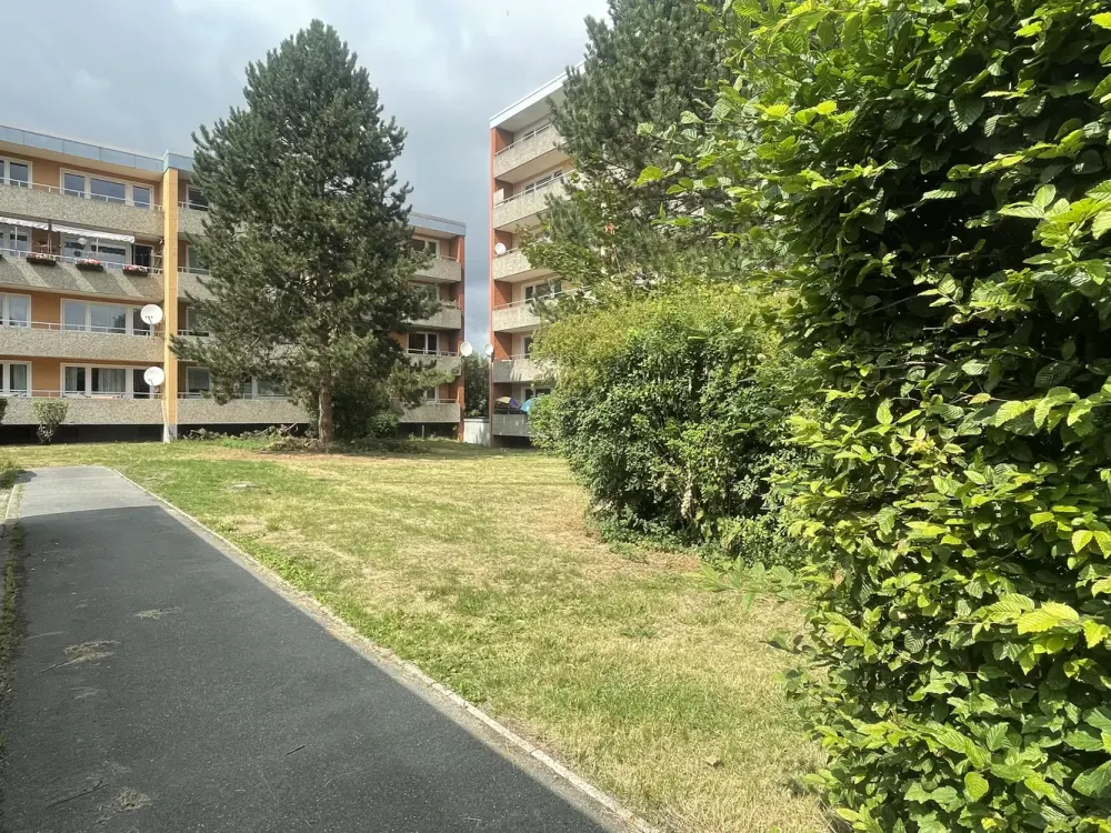 Schöne 3 Zimmer Wohnung mit Balkon und Weitblick