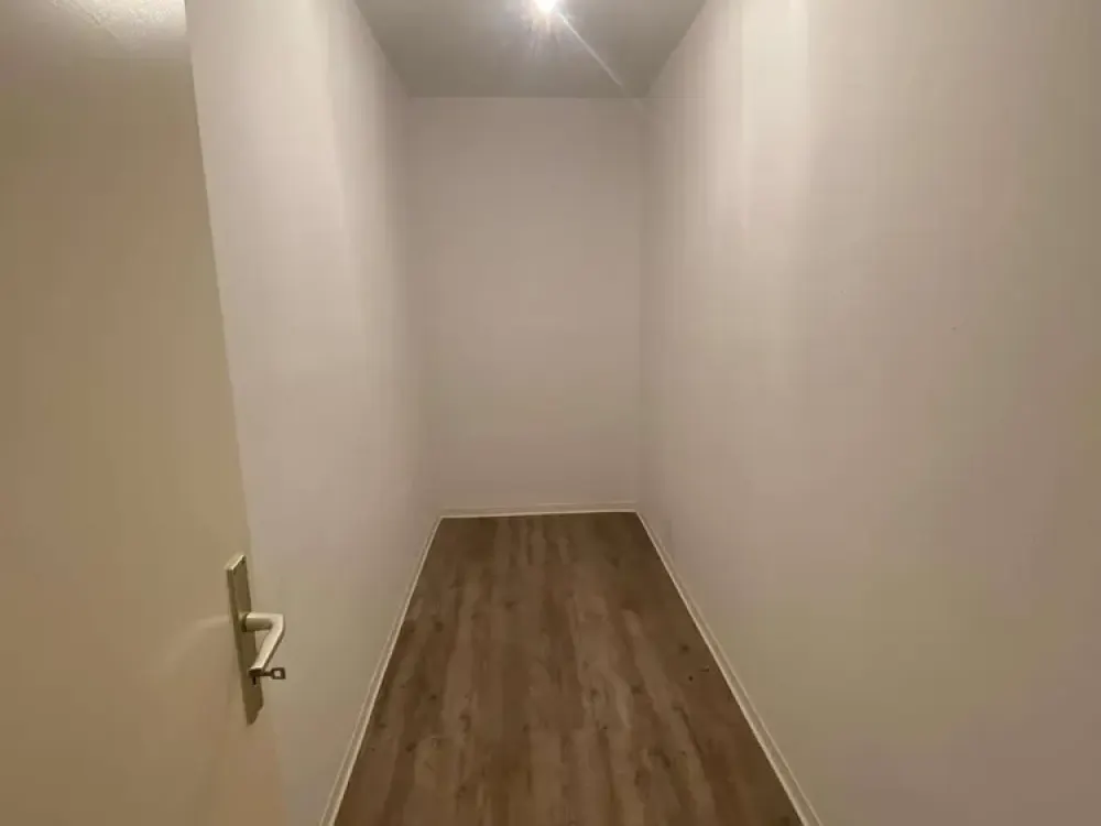 Remscheider Straße 54-helle 2 ZKB Wohnung im 6.OG *ab sofort* zu vermieten