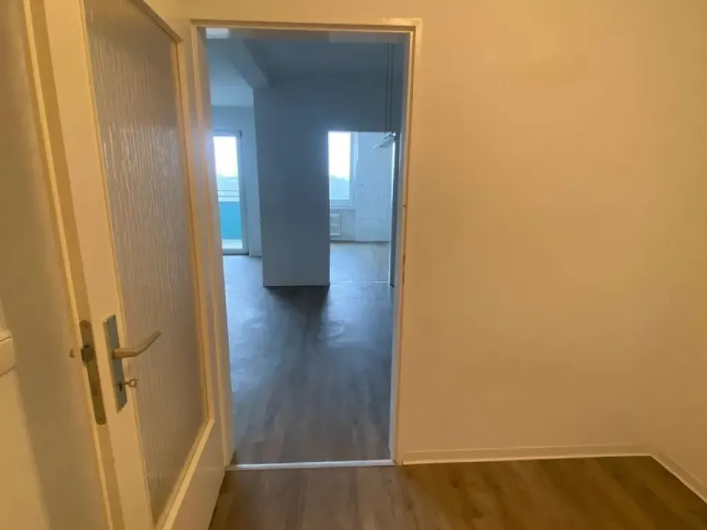 Remscheider Straße 54-helle 2 ZKB Wohnung im 6.OG *ab sofort* zu vermieten