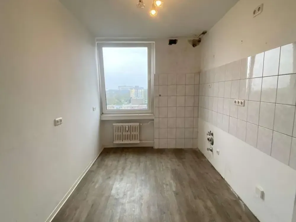 Remscheider Straße 54-helle 2 ZKB Wohnung im 6.OG *ab sofort* zu vermieten