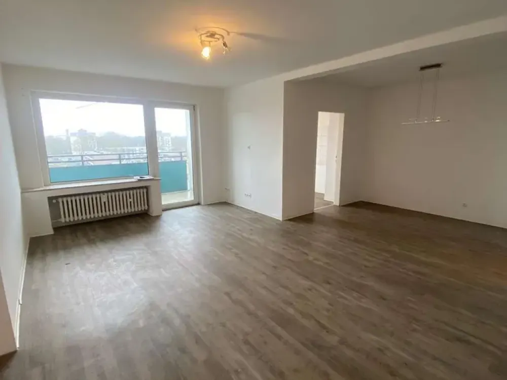 Remscheider Straße 54-helle 2 ZKB Wohnung im 6.OG *ab sofort* zu vermieten