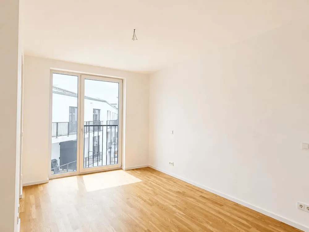 Geräumige 3-Zimmerwohnung im 4. OG mit Loggia und Stellplatz in Bahrenfeld!