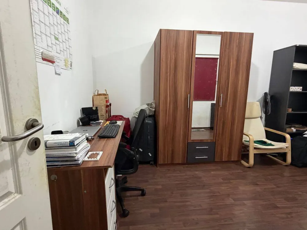 Zimmer in 5er-WG frei, zentrale Lage