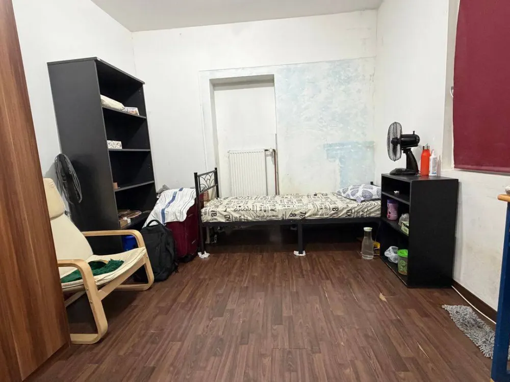 Zimmer in 5er-WG frei, zentrale Lage