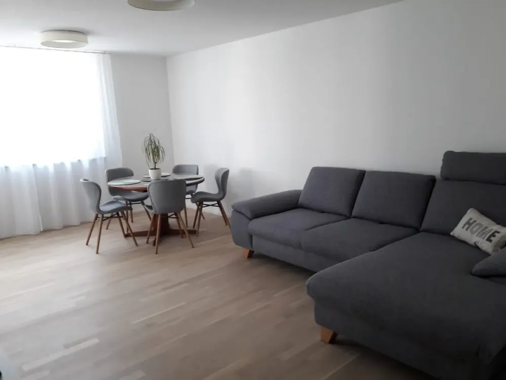 Zentral gelegene 3-Zimmer-Wohnung mit Balkon und TG-Stellplatz