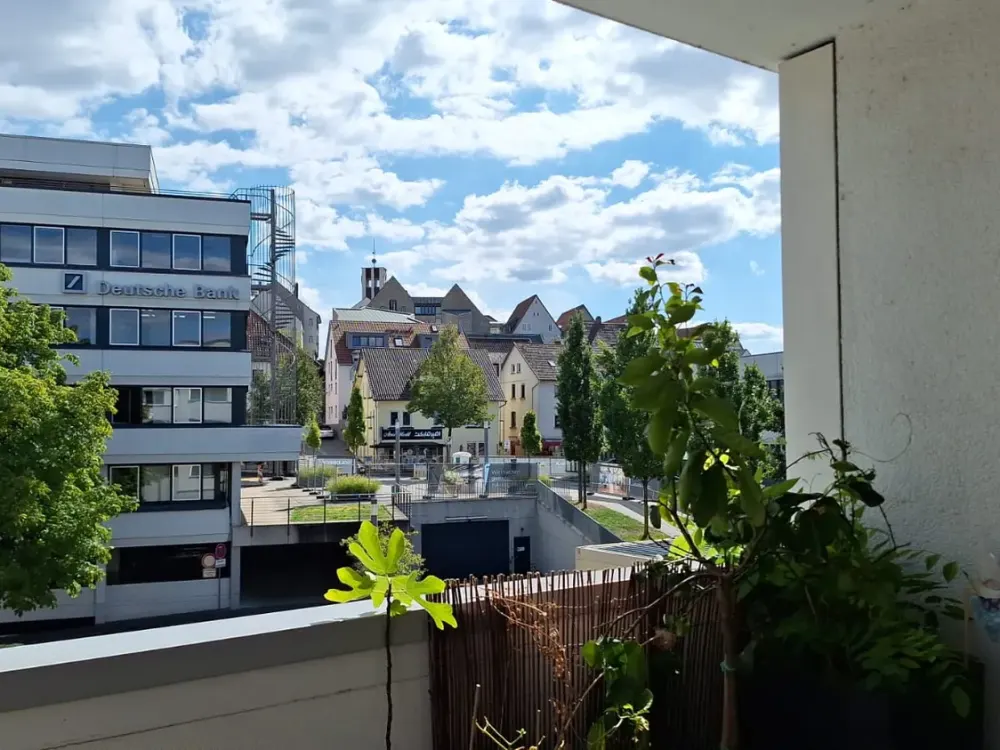 Zentral gelegene 3-Zimmer-Wohnung mit Balkon und TG-Stellplatz