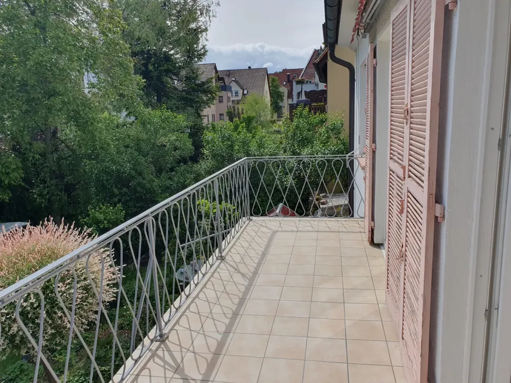 Attraktive 3 Zi Wohnung im 1. OG nahe Favorite-Schloss