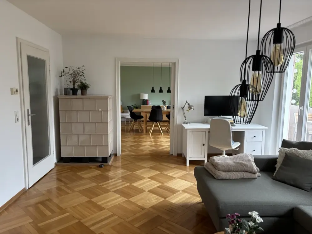 Attraktive 3 Zi Wohnung im 1. OG nahe Favorite-Schloss