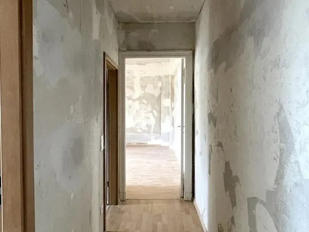 MB 16.09.-PV an PM 10.09.-1-Zimmerwohnung im Rohbau mit viel Gestaltungsspielraum