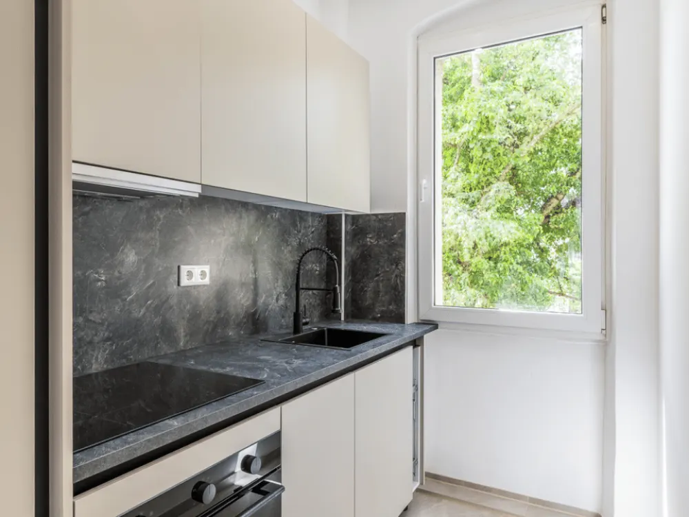 WG-Zimmer in sanierter Wohnung zur WG-Neugründung