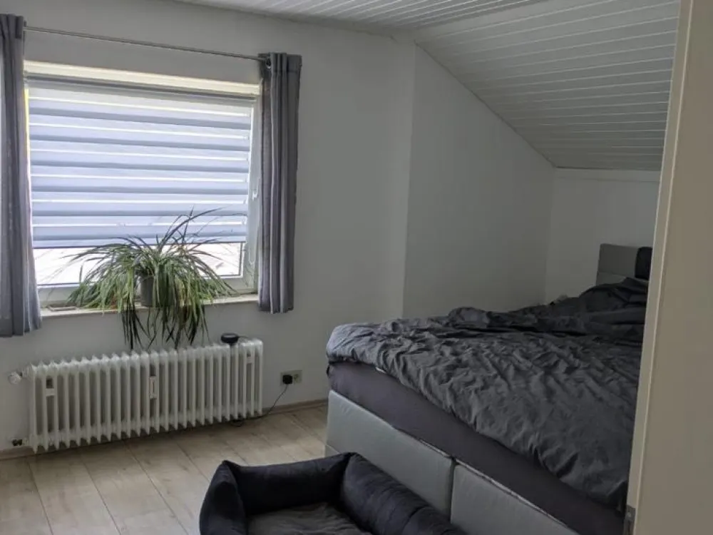 110 m² Dachgeschosswohnung, 4 Zi, Neu-Anspach, S5-Anbindung