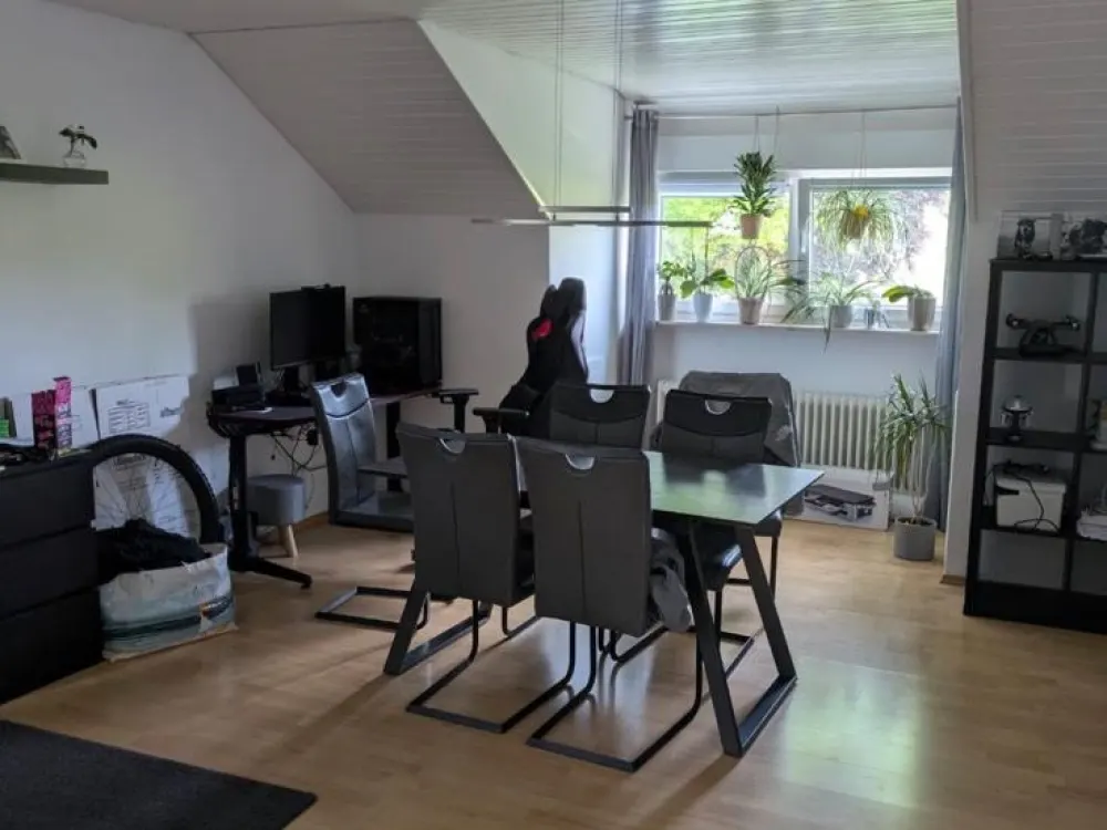 110 m² Dachgeschosswohnung, 4 Zi, Neu-Anspach, S5-Anbindung