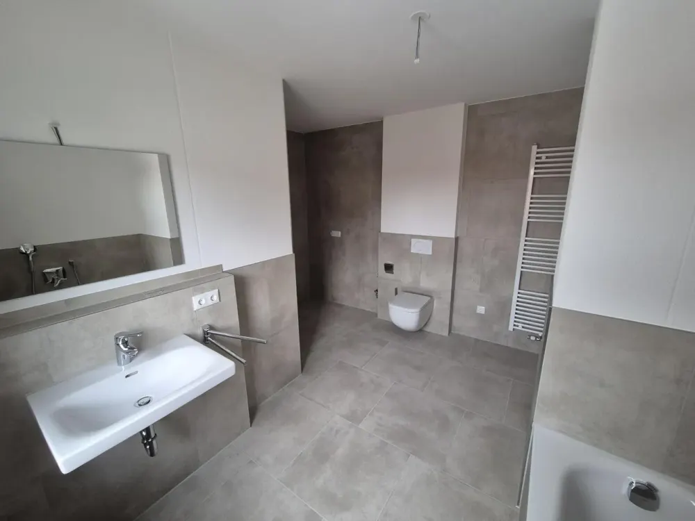 Im Herzen von Erkheim: neue 2-Zimmer-Wohnung mit Balkon!