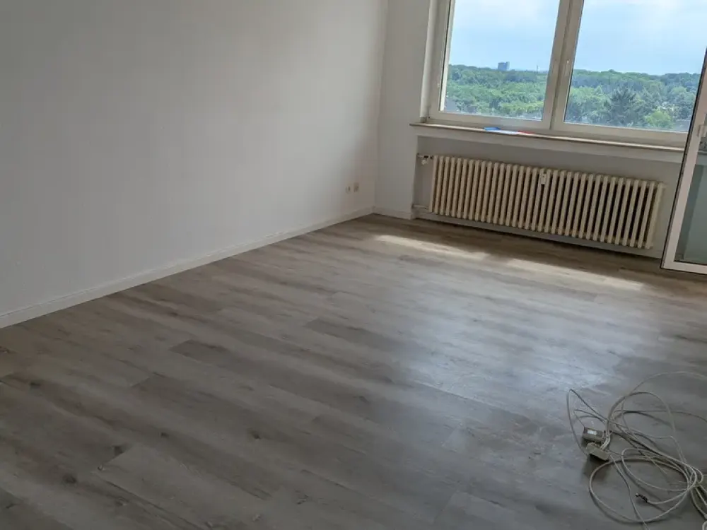 4 Zimmer Wohnung, 84 m² mit Balkon in Köln-Pesch mit Aufzug