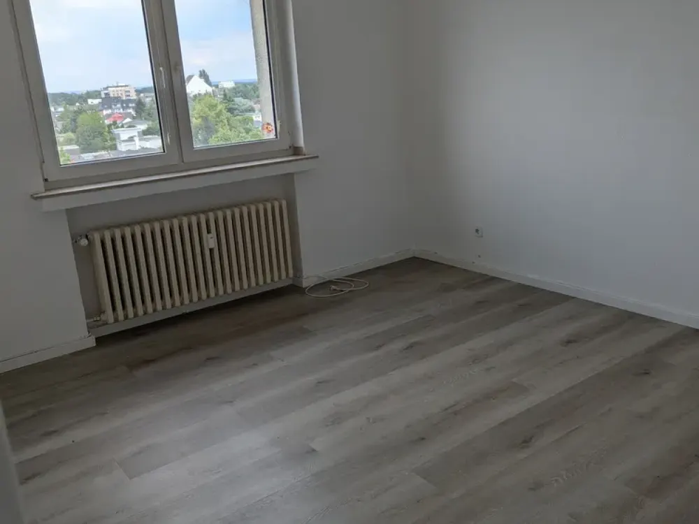 4 Zimmer Wohnung, 84 m² mit Balkon in Köln-Pesch mit Aufzug