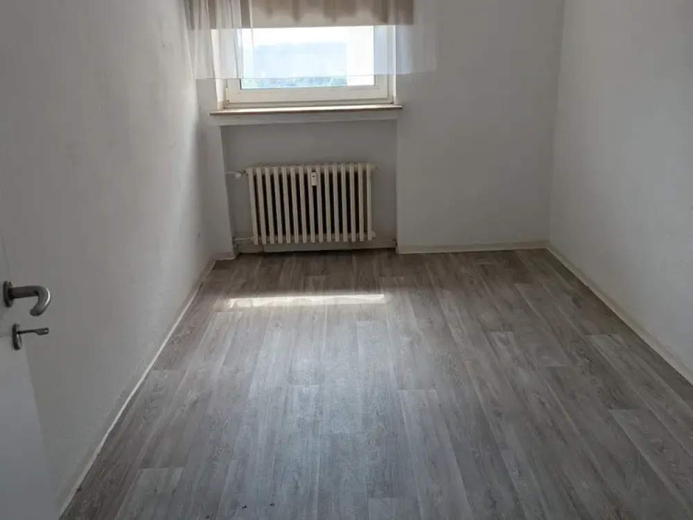 4 Zimmer Wohnung, 84 m² mit Balkon in Köln-Pesch mit Aufzug