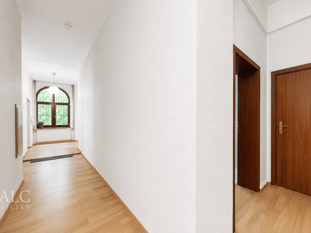 Großzügige 130 m² Erdgeschosswohnung in zentraler Lage von Düsseldorf-Pempelfort