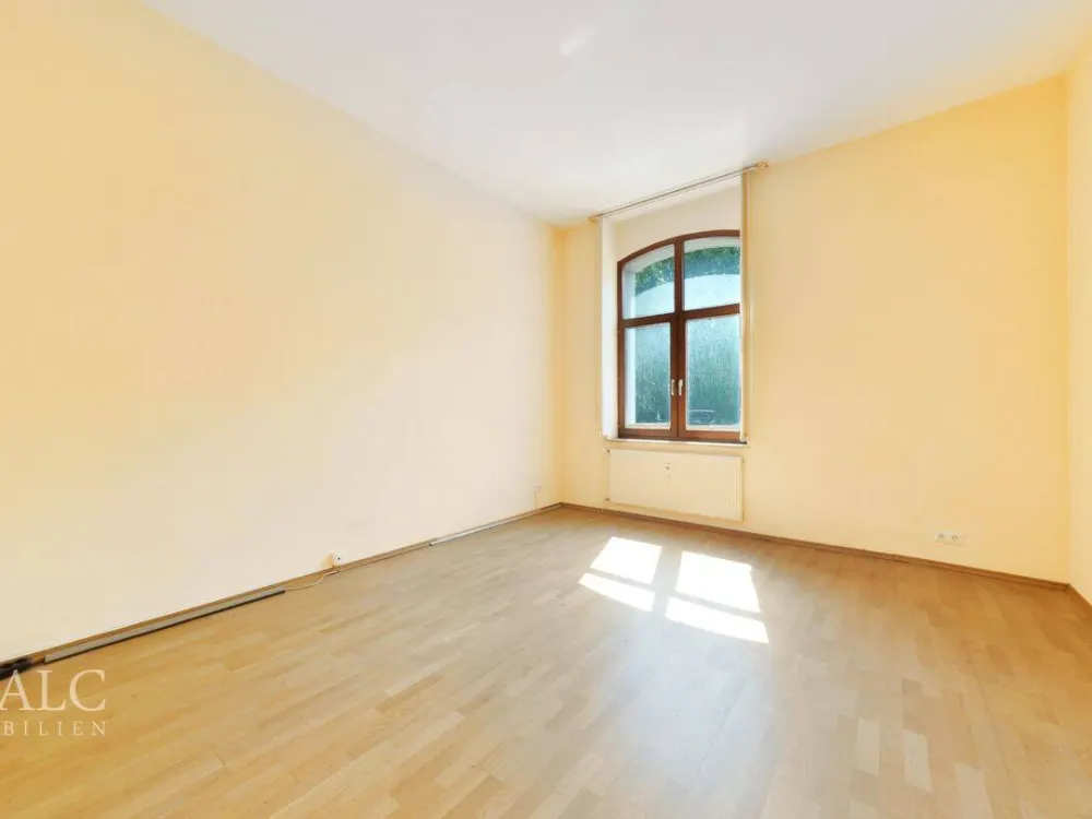 Großzügige 130 m² Erdgeschosswohnung in zentraler Lage von Düsseldorf-Pempelfort