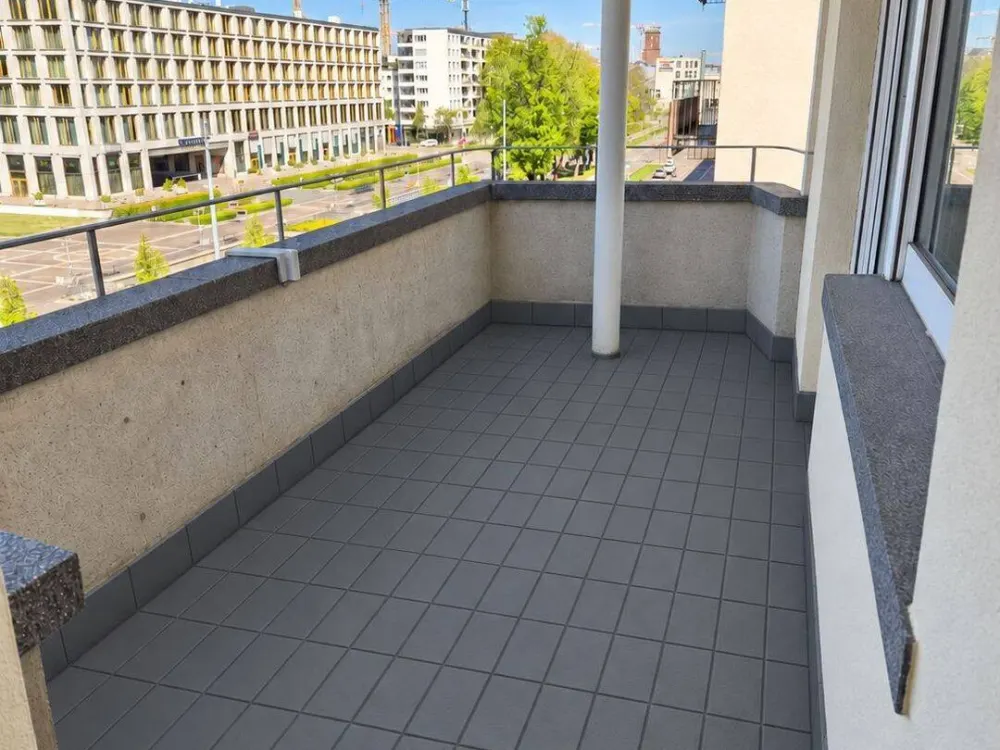 Sanierte 3er-WG mit Balkonen am Ettlinger Tor - Aufzug & Erstbezug nach Sanierung